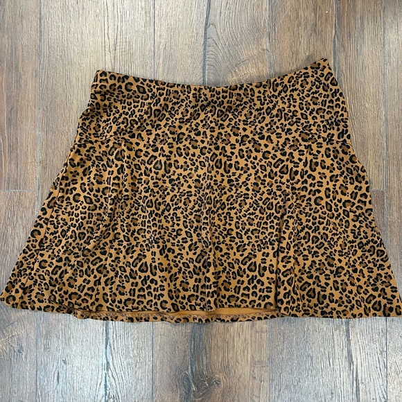 The Limited cheetah print skirt SZ MED - Picture 1 of 3